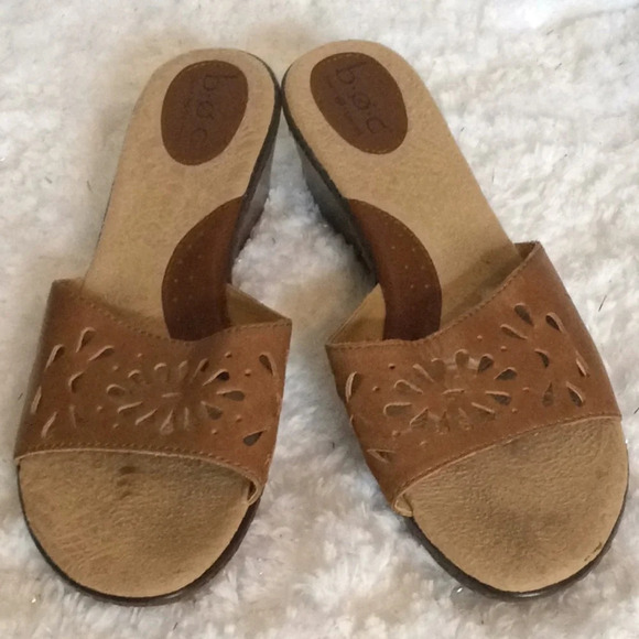 Born boc Brown Sandals - Picture 3 of 10